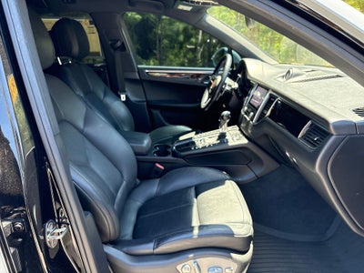 2018 Porsche Macan Base