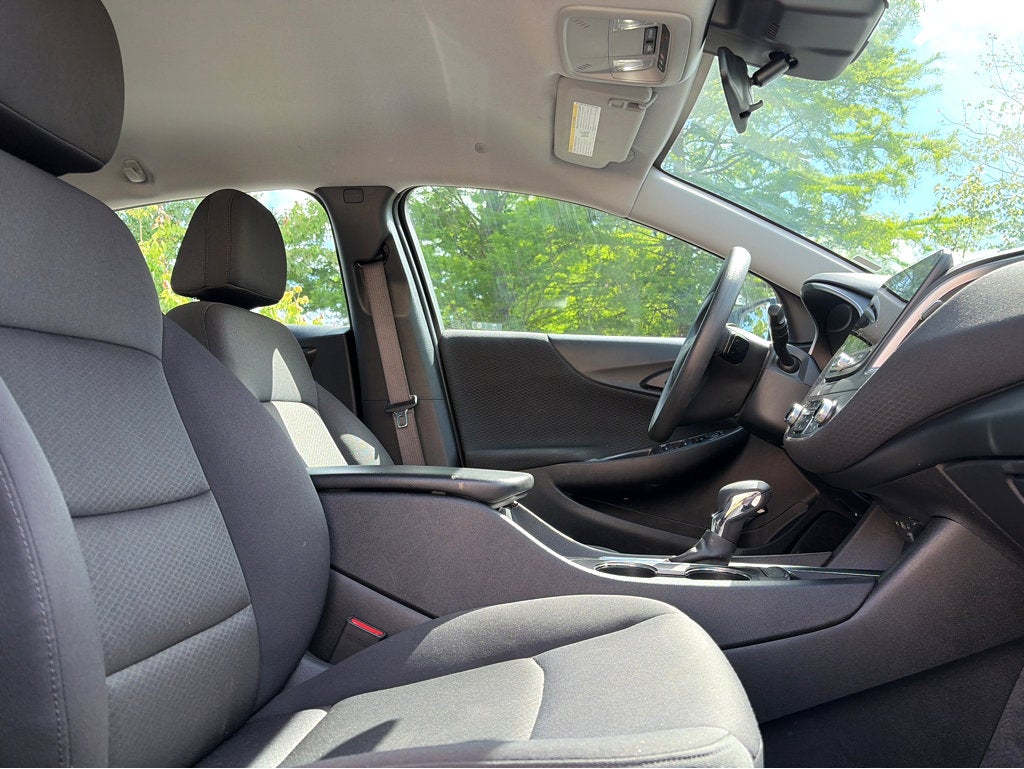 2025 Chevrolet Malibu LT