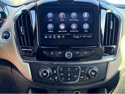 2023 Chevrolet Traverse LT Leather