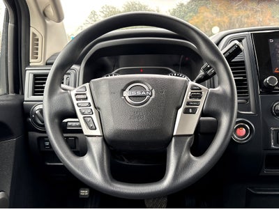 2023 Nissan TITAN Crew Cab SV