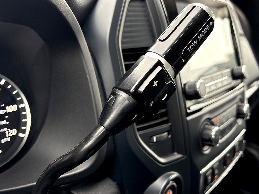 2023 Nissan TITAN Crew Cab SV