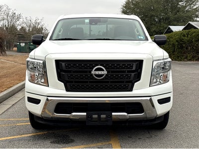 2023 Nissan TITAN Crew Cab SV