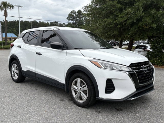 2023 Nissan Kicks S