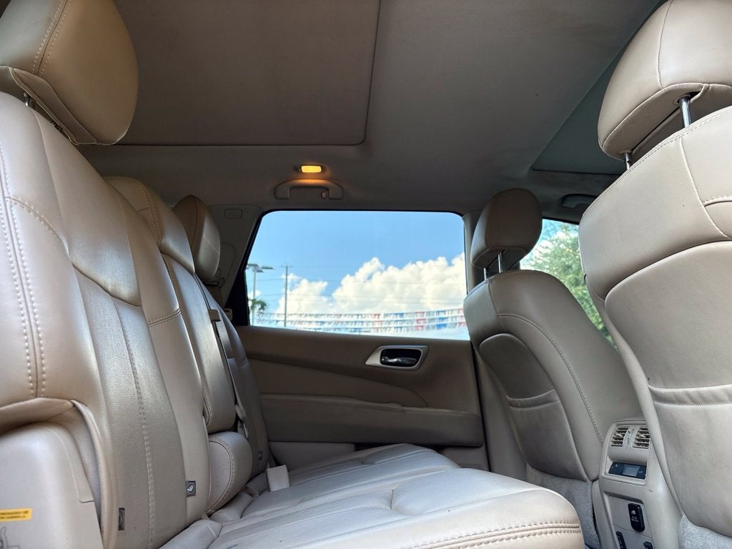 2017 Nissan Pathfinder SL