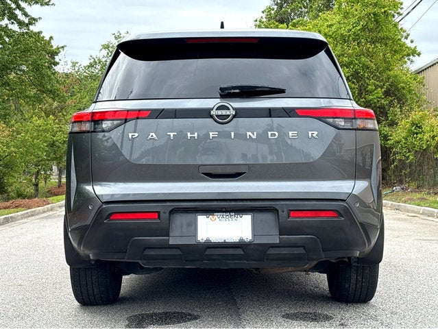 2024 Nissan Pathfinder S