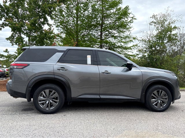 2024 Nissan Pathfinder S