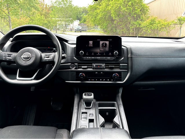 2024 Nissan Pathfinder S