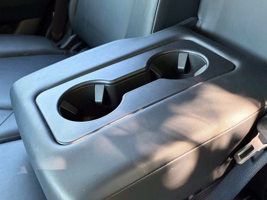 2024 Nissan Armada SV