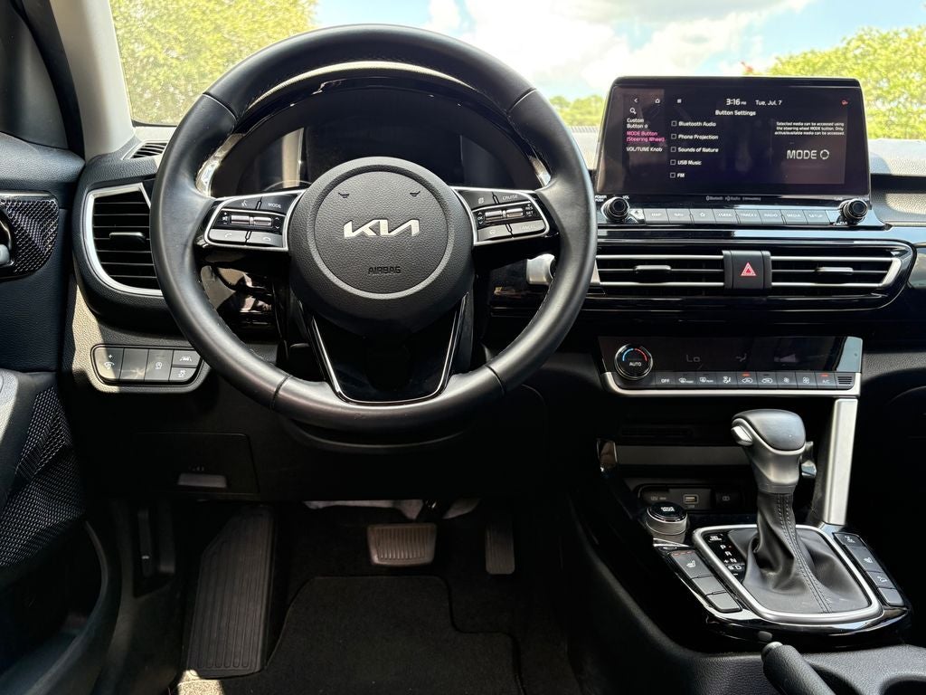 2022 Kia Seltos EX