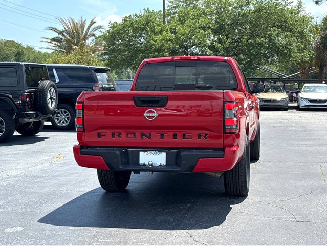 2025 Nissan Frontier SV