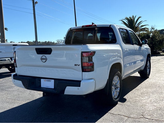 2022 Nissan Frontier SV