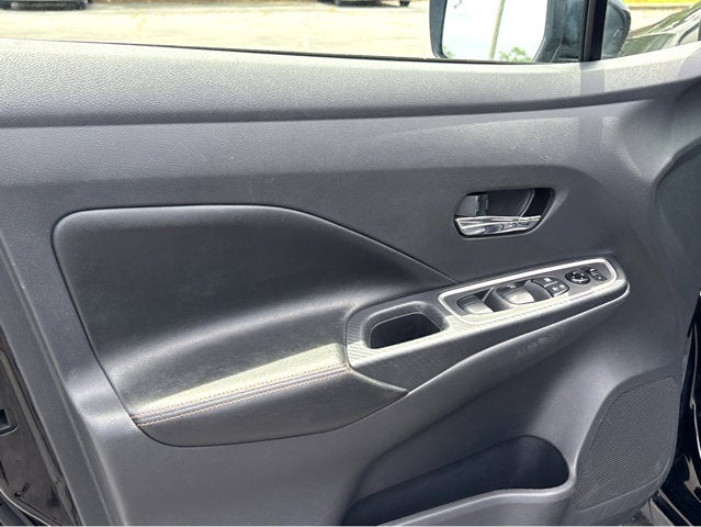 2022 Nissan Versa SR