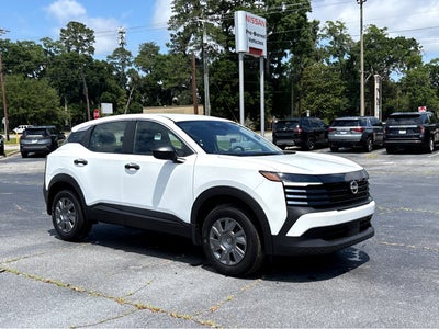 2025 Nissan Kicks S