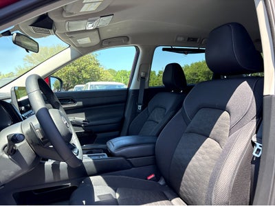 2023 Nissan Pathfinder SV