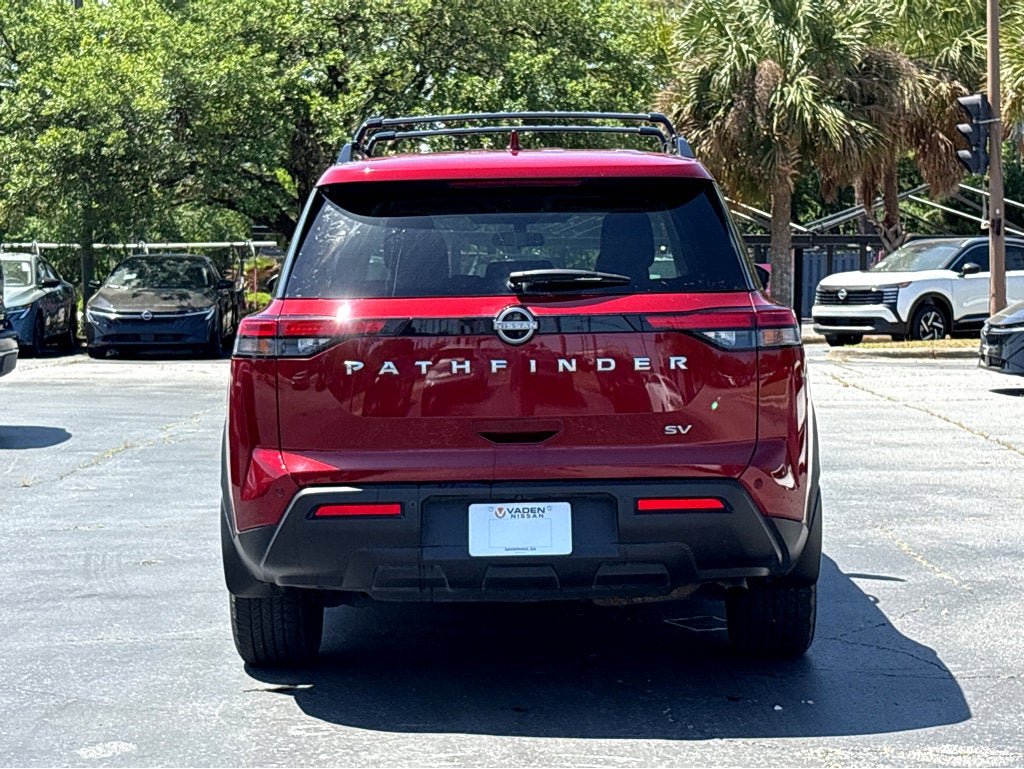 2023 Nissan Pathfinder SV