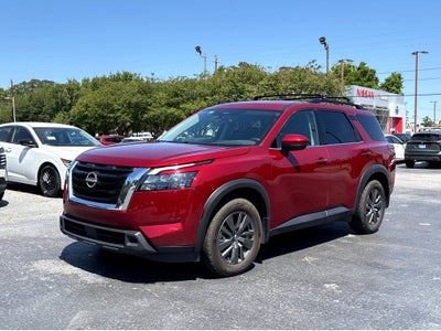2023 Nissan Pathfinder SV