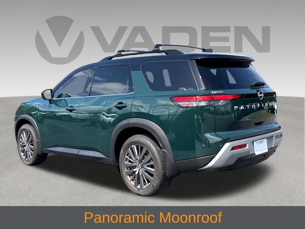 2024 Nissan Pathfinder SL