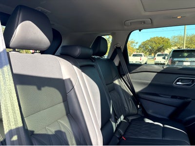 2025 Nissan Rogue Platinum