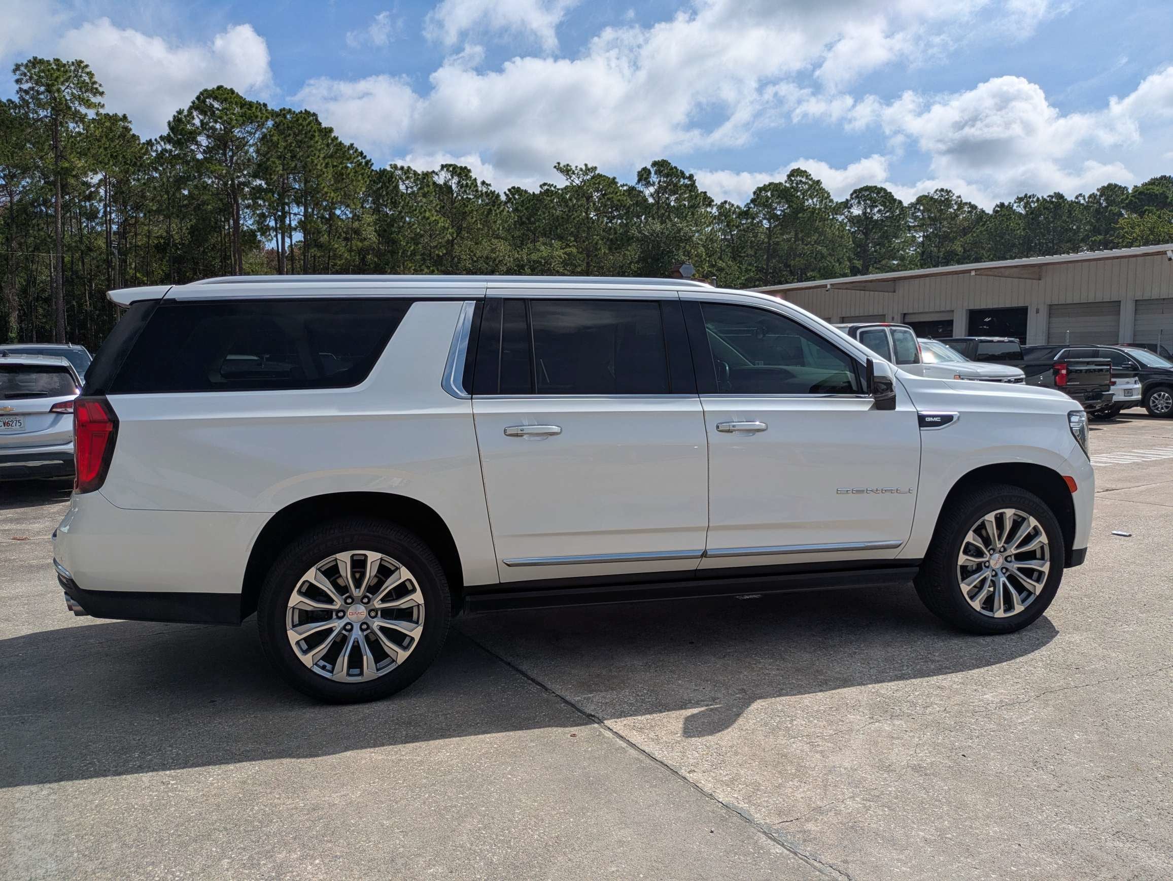 2022 GMC Yukon XL Denali