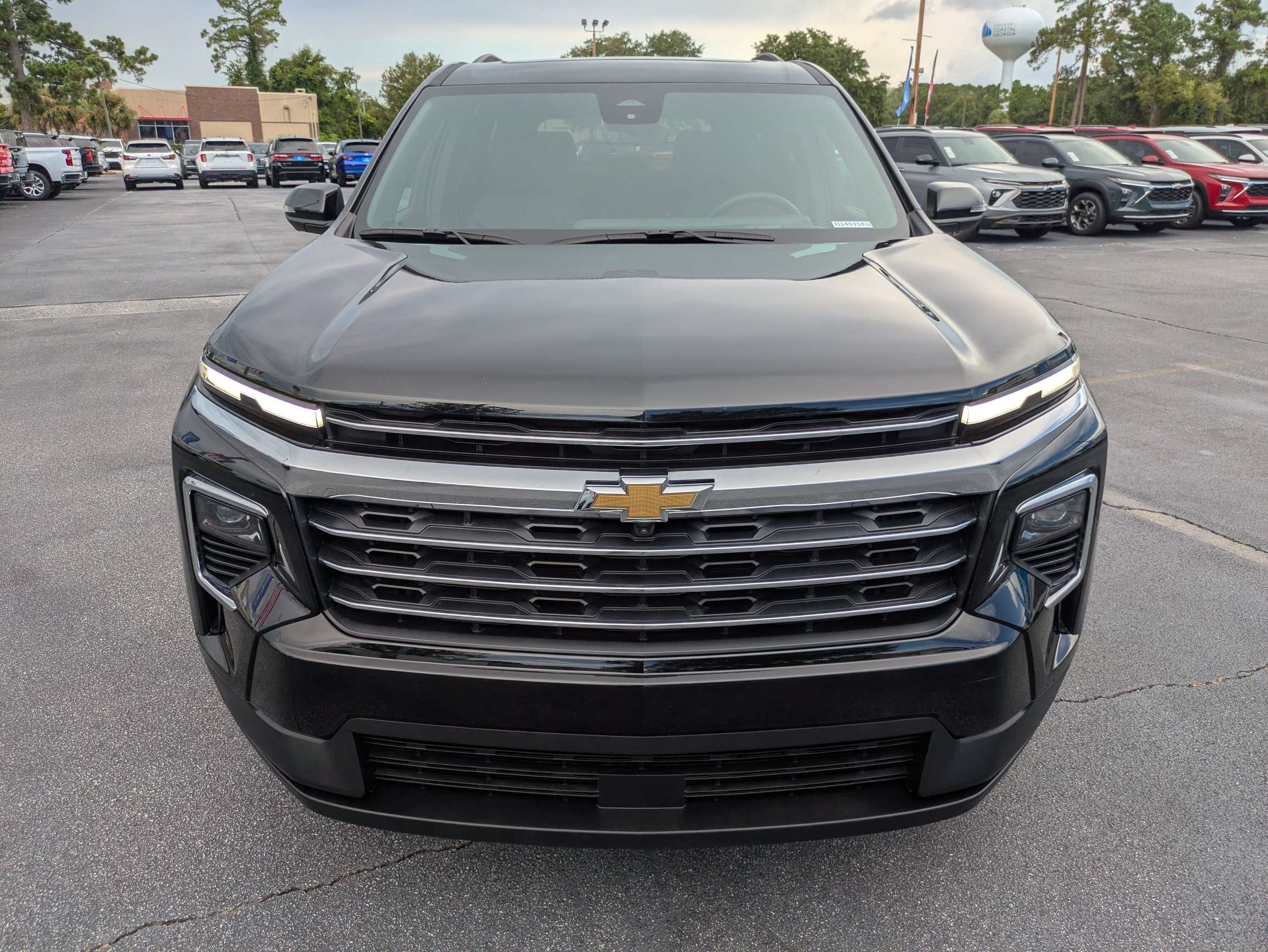 2026 Chevrolet Traverse FWD LT