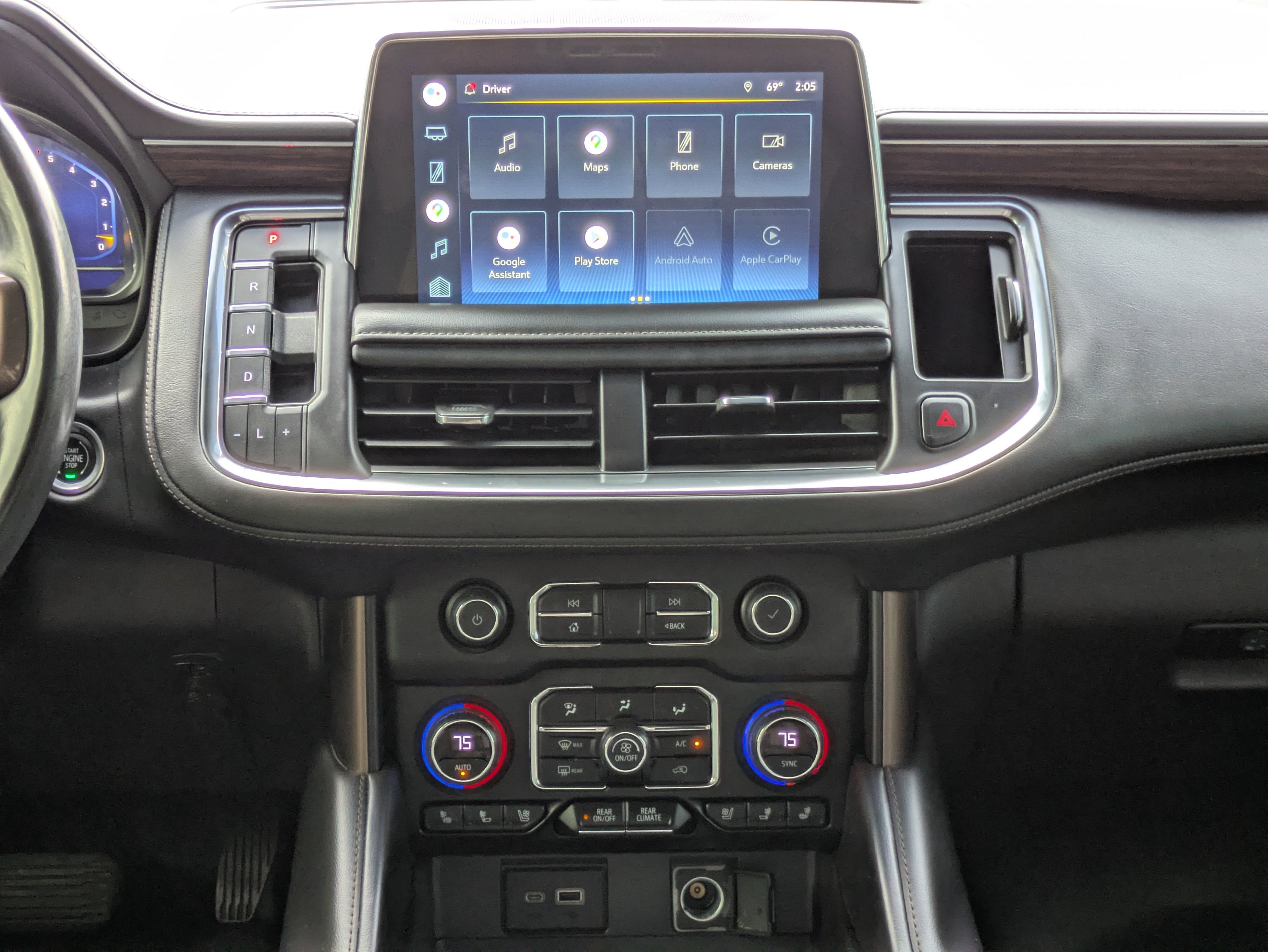 2022 Chevrolet Suburban High Country