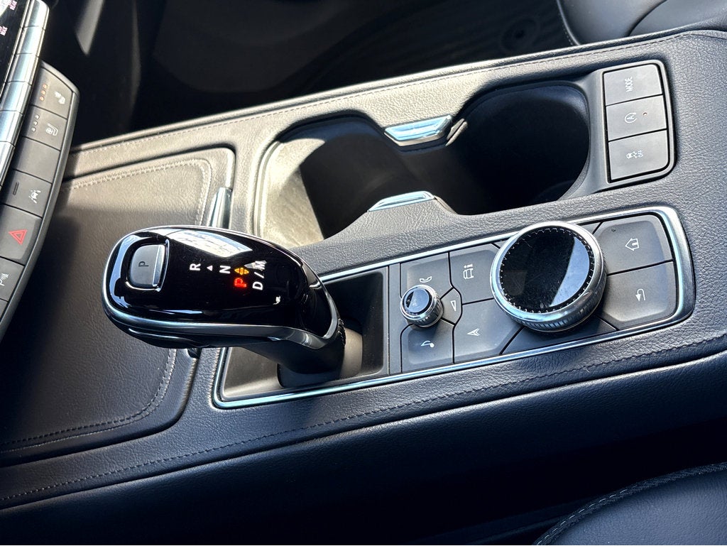 2024 Cadillac XT4 FWD Premium Luxury