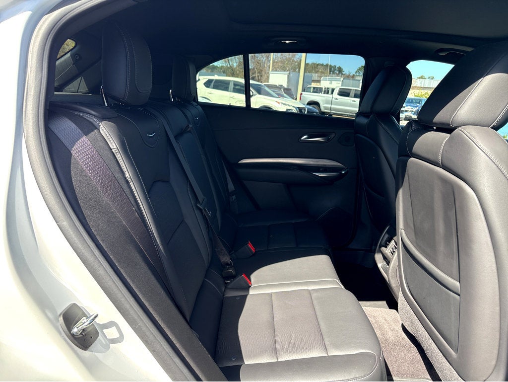 2024 Cadillac XT4 FWD Premium Luxury