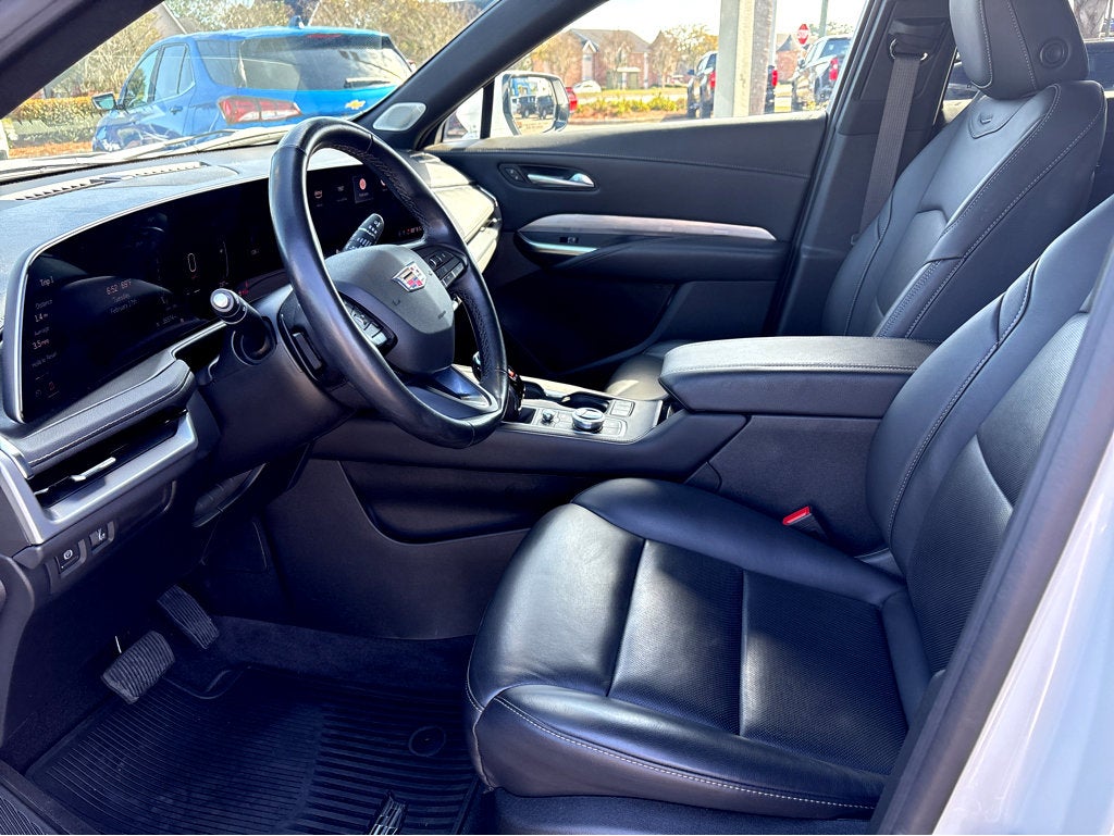2024 Cadillac XT4 FWD Premium Luxury