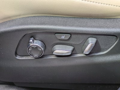 2024 Cadillac XT4 FWD Premium Luxury