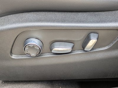 2024 Cadillac XT4 AWD Premium Luxury