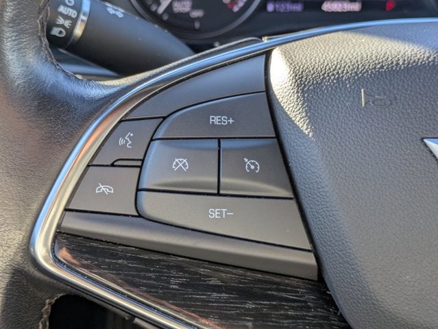 2022 Cadillac XT5 FWD Premium Luxury