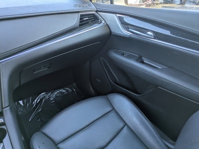 2022 Cadillac XT5 FWD Premium Luxury