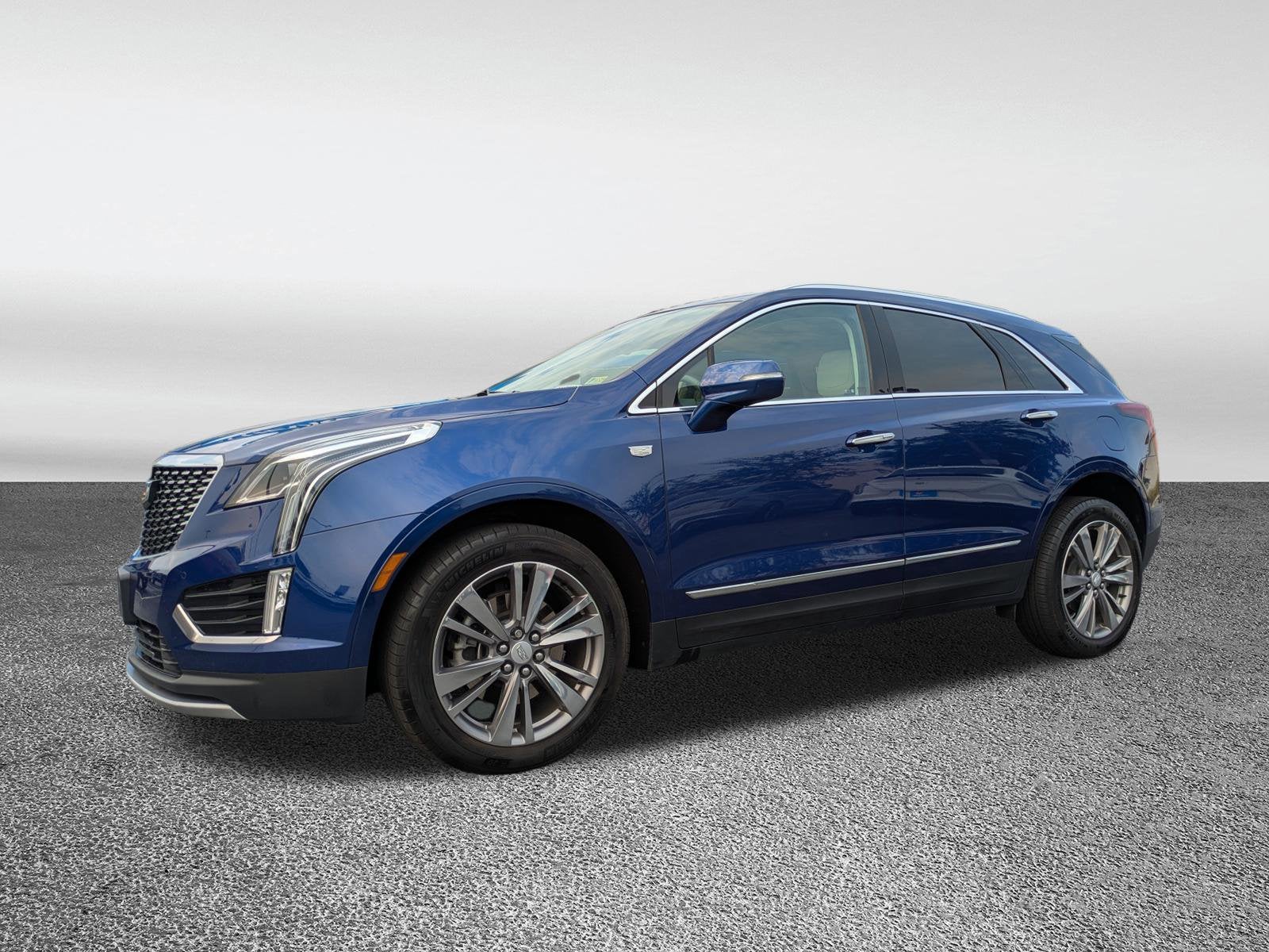 2023 Cadillac XT5 FWD Premium Luxury
