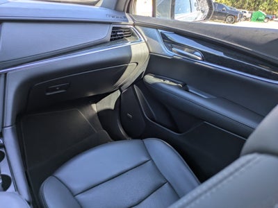 2023 Cadillac XT5 FWD Premium Luxury