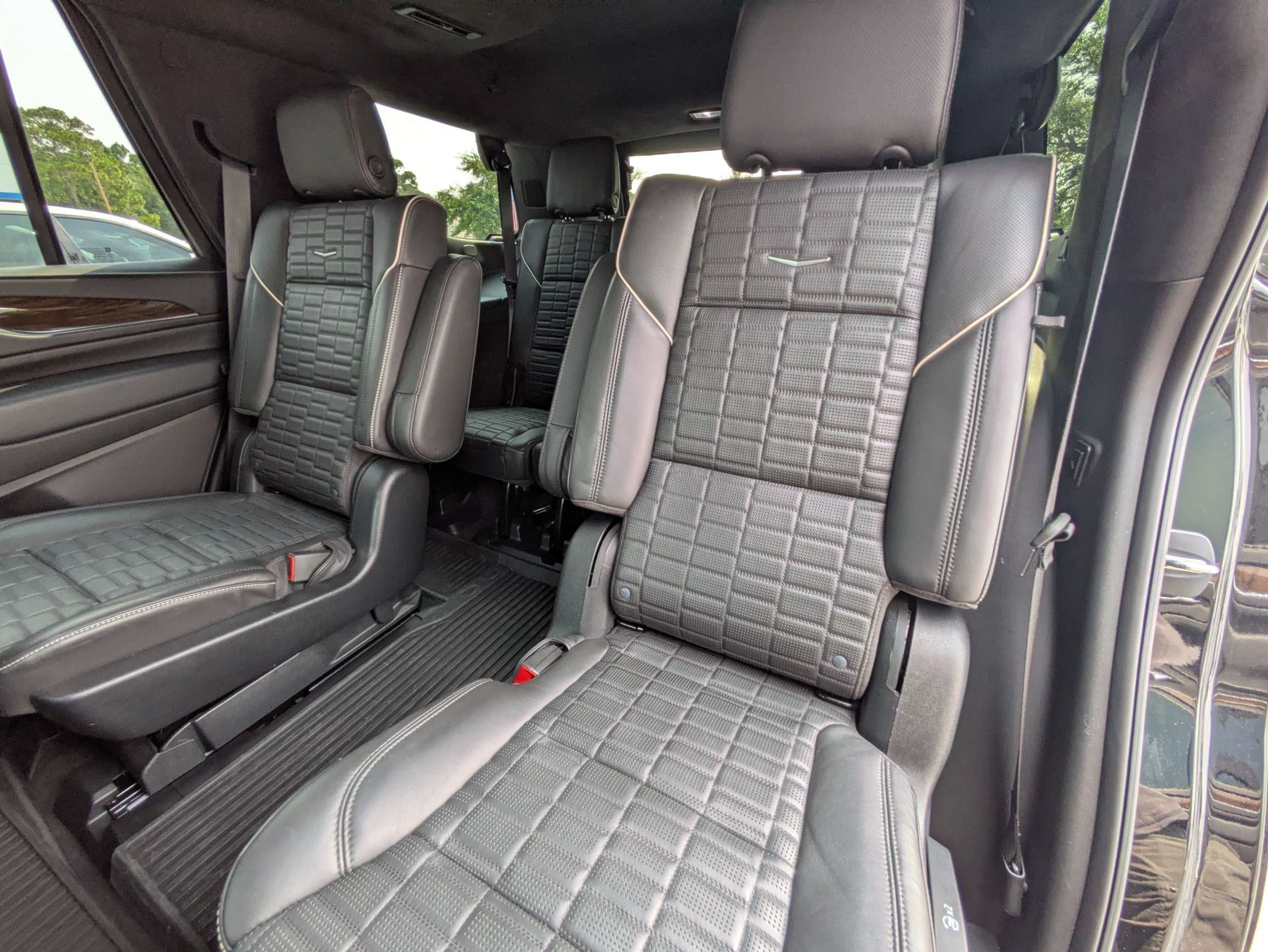 2023 Cadillac Escalade 4WD Sport Platinum