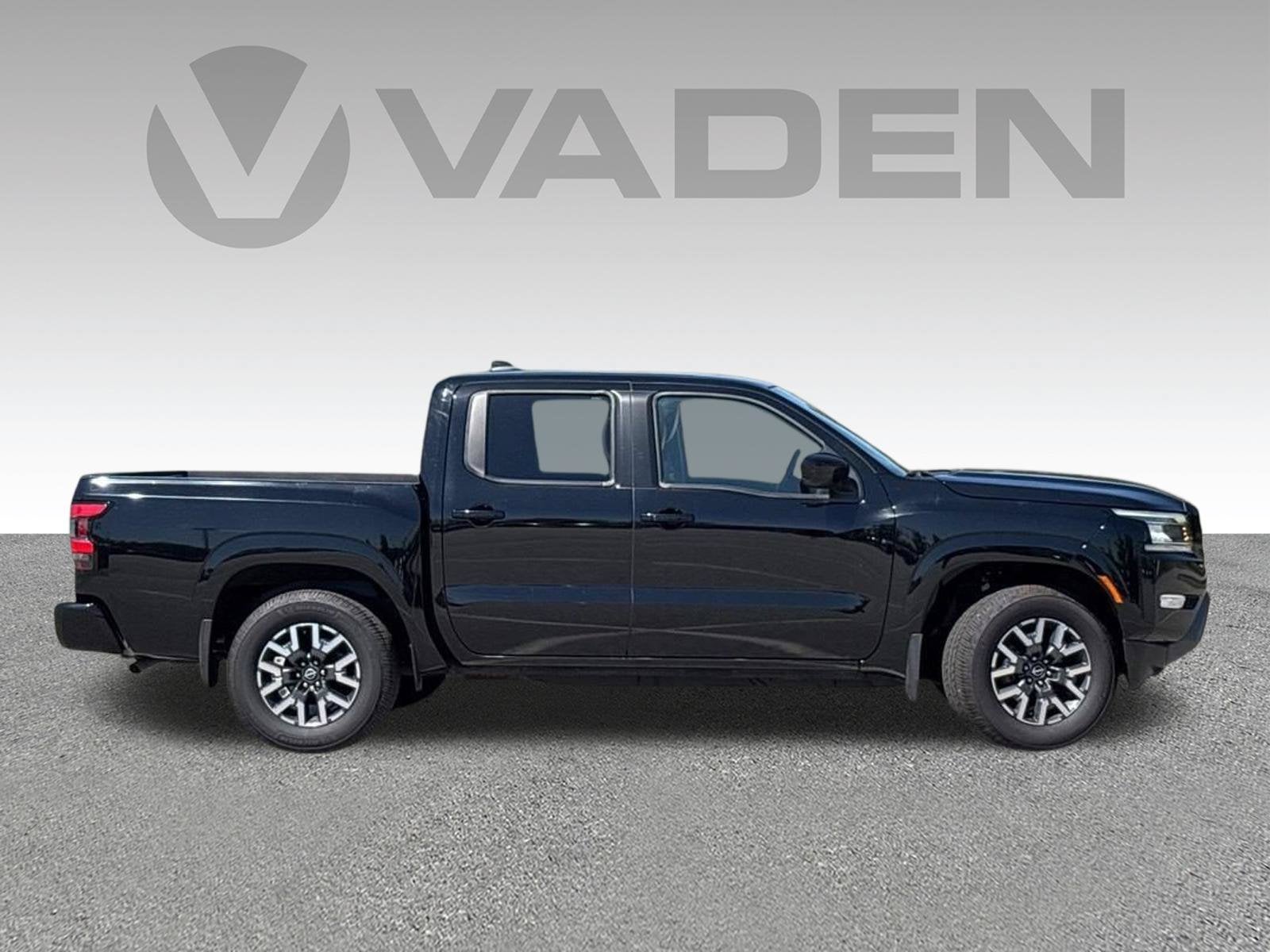 2024 Nissan Frontier SL