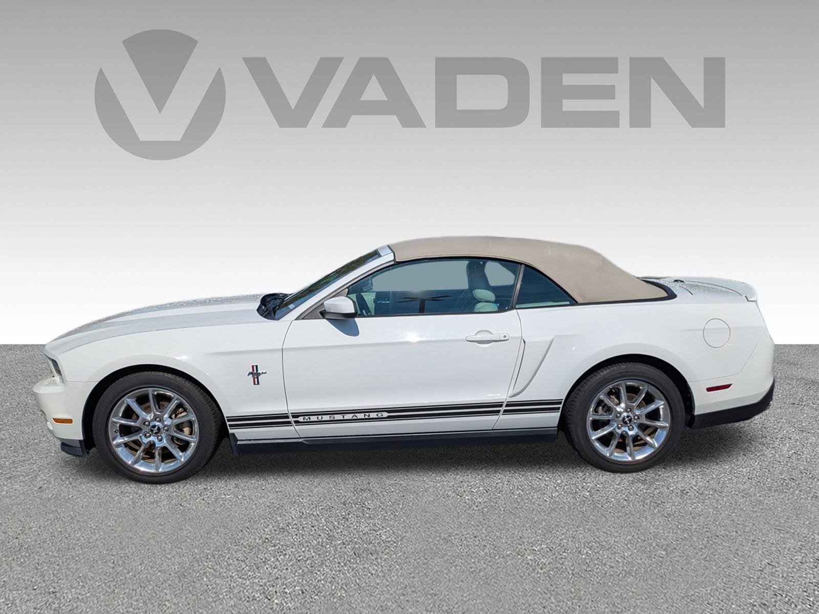 2011 Ford Mustang V6 Premium