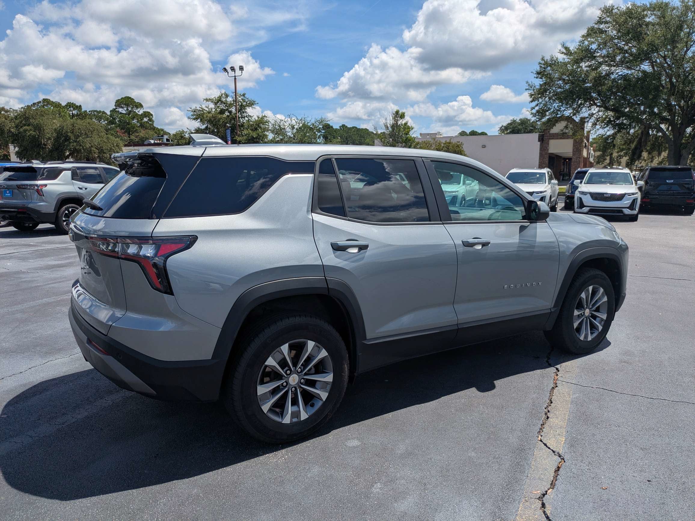 2025 Chevrolet Equinox AWD LT