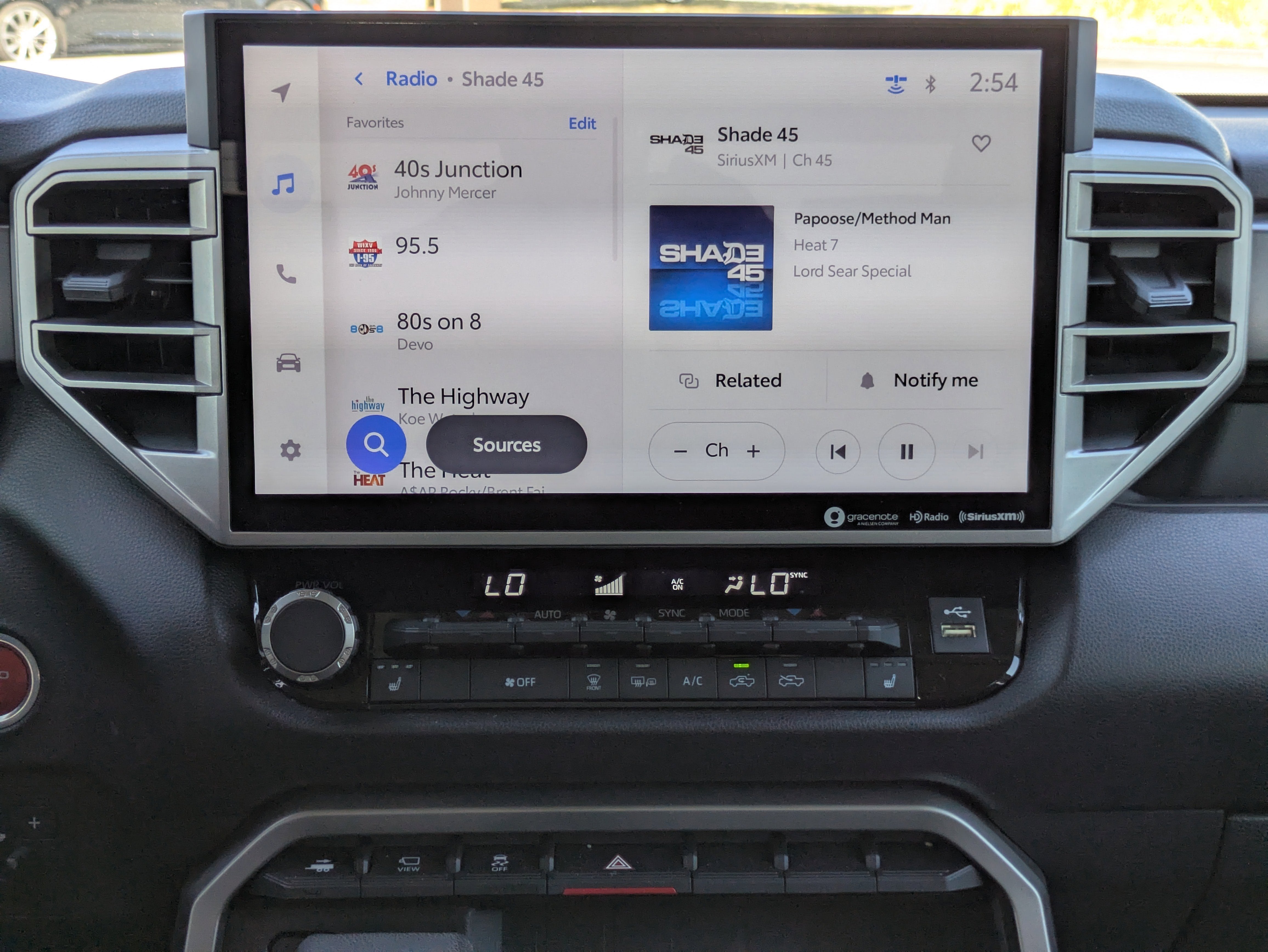 2023 Toyota Tundra 4WD SR5