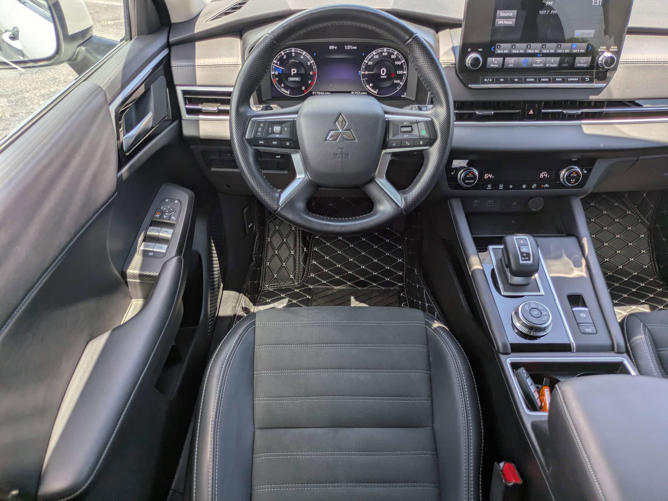 2024 Mitsubishi Outlander Base