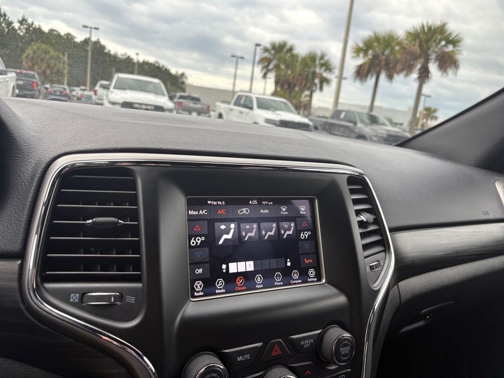 2019 Jeep Grand Cherokee Laredo E 4x2