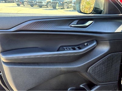 2023 Jeep Grand Cherokee Laredo 4x4