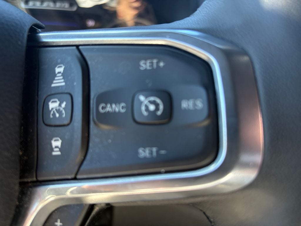 2025 RAM 1500 Laramie Crew Cab 4x4 5'7' Box