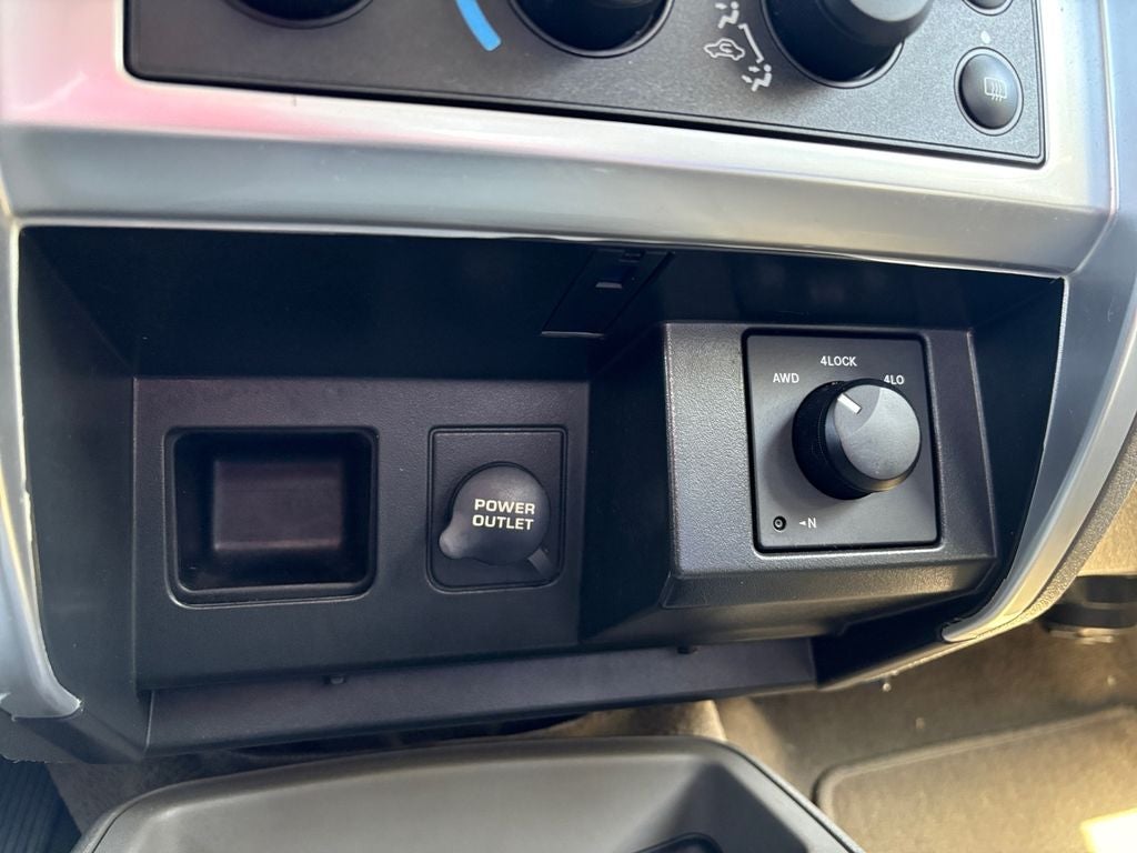 2005 Dodge Dakota Laramie