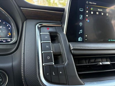 2023 Chevrolet Suburban 2WD Premier