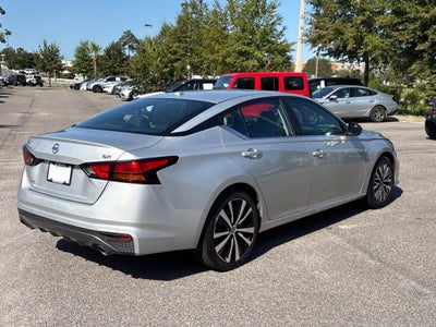 2022 Nissan Altima SR FWD