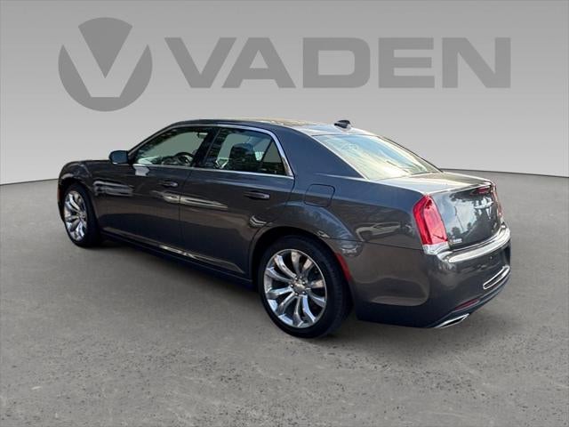 2019 Chrysler 300 Touring