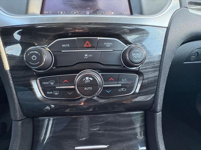 2019 Chrysler 300 Touring