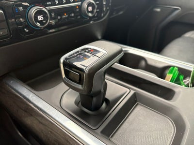 2022 Chevrolet Silverado 1500 4WD Crew Cab Short Bed LTZ