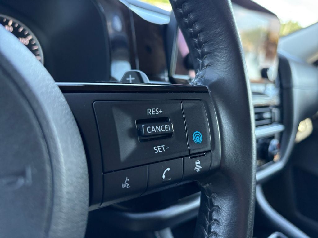 2023 Nissan Pathfinder SV FWD